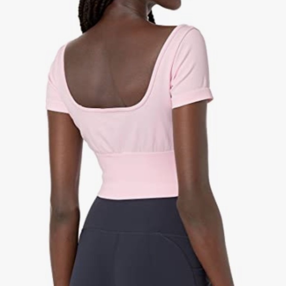 NWT GUESS Women’s Crop Top - Picture 2 of 3